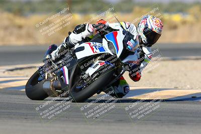 media/Jan-09-2022-SoCal Trackdays (Sun) [[2b1fec8404]]/Turn 16 (11am)/